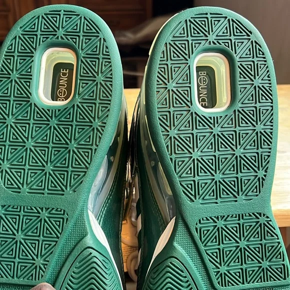 Adidas shoe size 15, color is white forest green - Picture 5 of 6